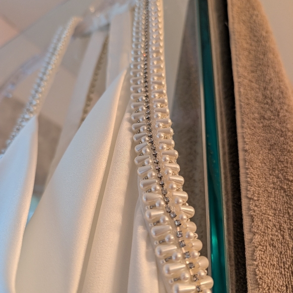 BHLDN Johanna Pearl Wedding Dress - Picture 6 of 8